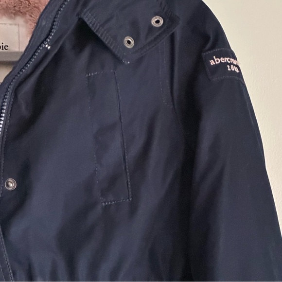 Abercrombie Kids Jacket Faux Fur Lined Multiple Pockets Navy Size 10/12 - Picture 10 of 13